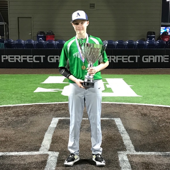 Meet your Posher, Lisa - Picture 3 of 4