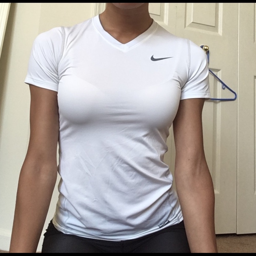 Nike shirt/top
