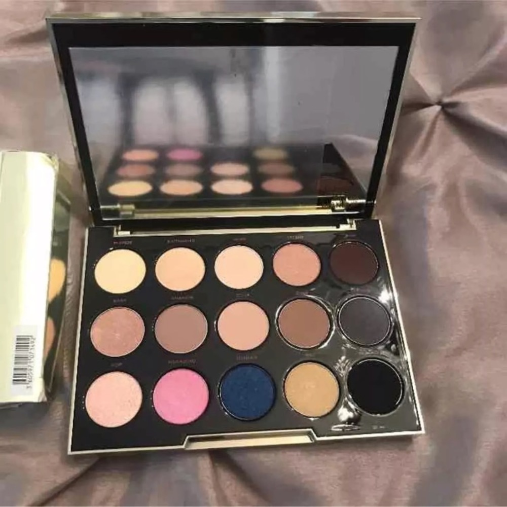 URBAN DECAY ⭐️ GWEN STEFANI PALETTE