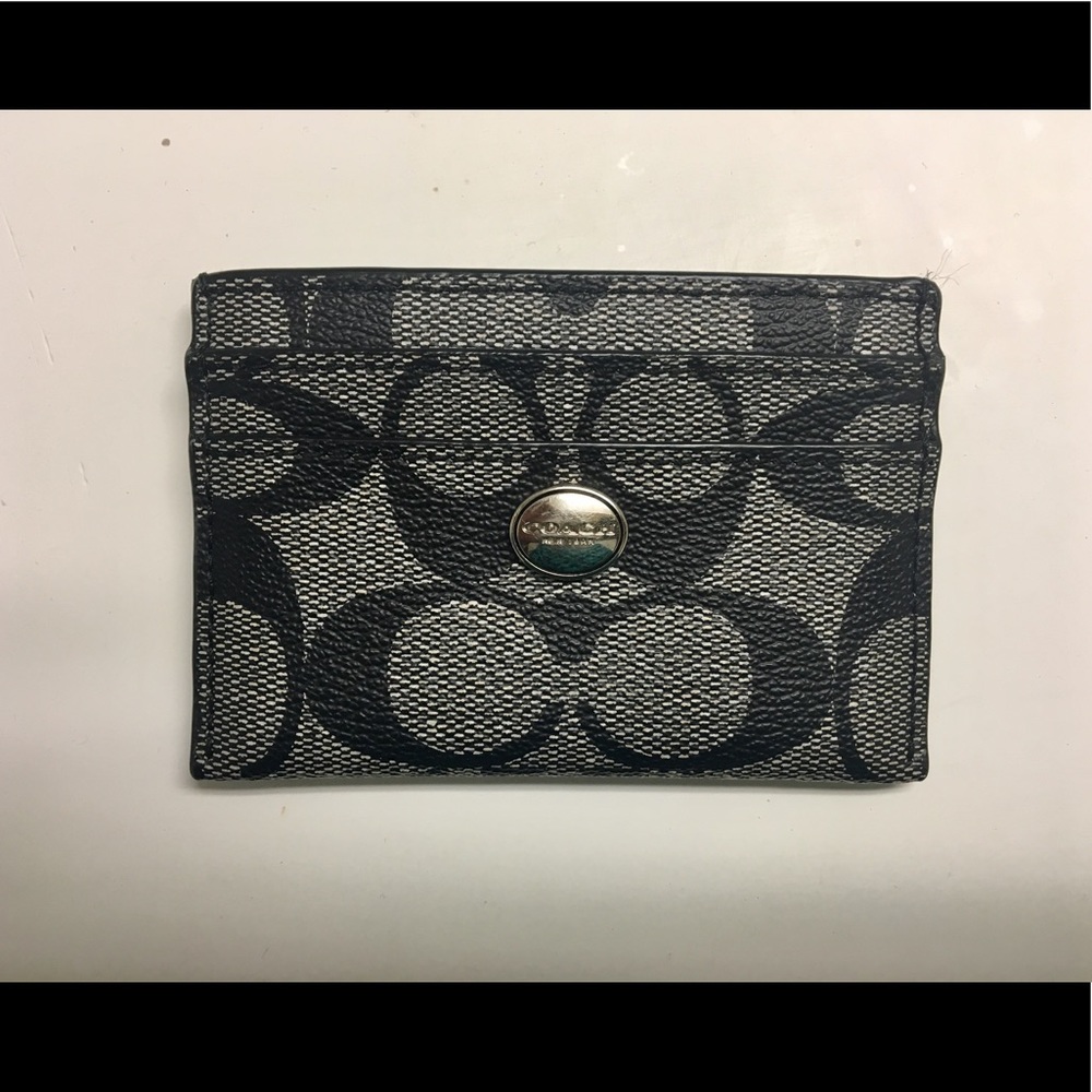 Authentic COACH card holder ❤️