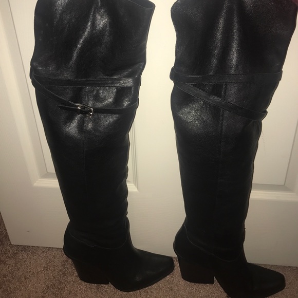 Jessica Simpson Boots - Picture 1 of 8