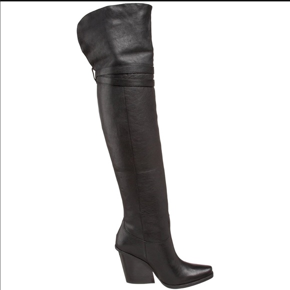Jessica Simpson Boots - Picture 8 of 8