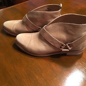 Tan leather ankle boots - size 10