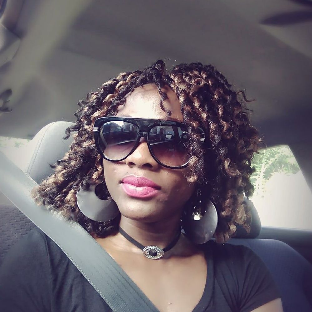Meet your Posher, Christiana