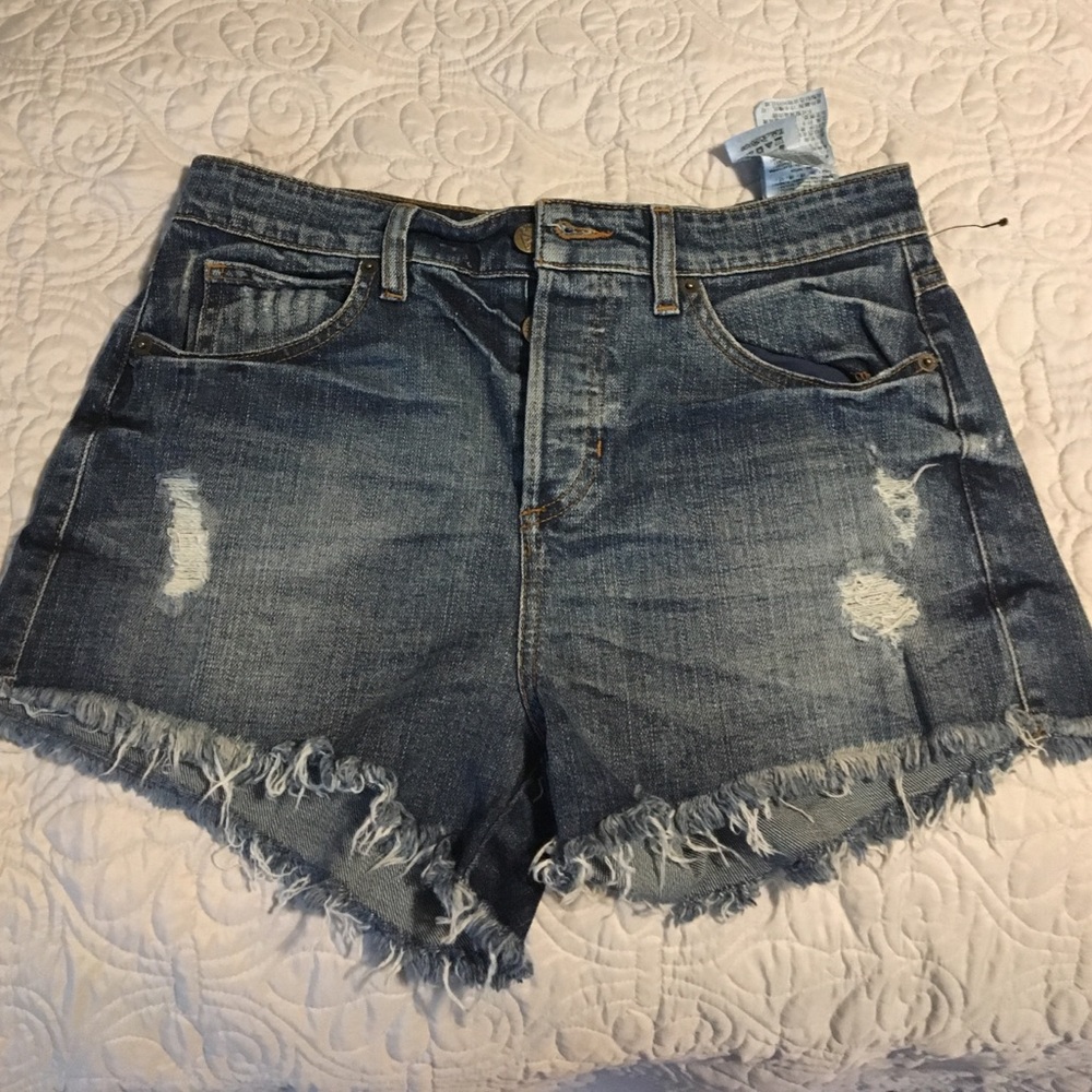 Guess High Waisted Distressed shorts