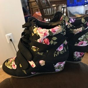Floral Wedge High Top