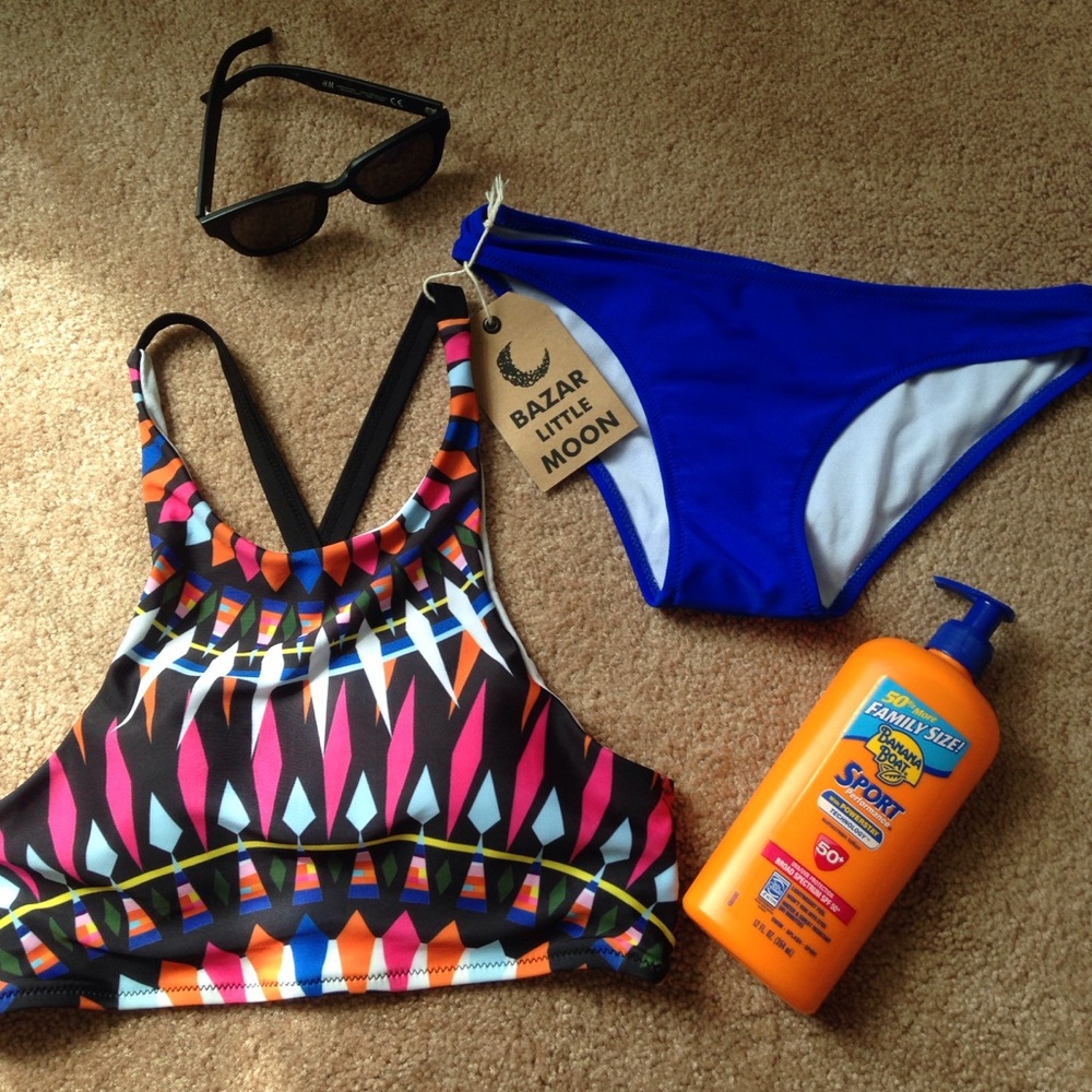 Halter bikini 