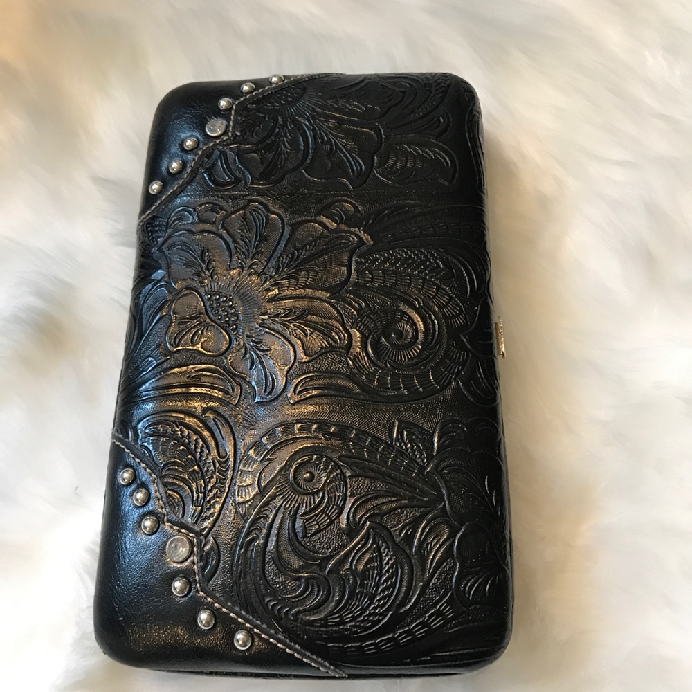 Black wallet
