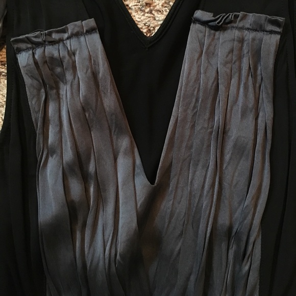 BCBG Maxazria silk top - Picture 4 of 4