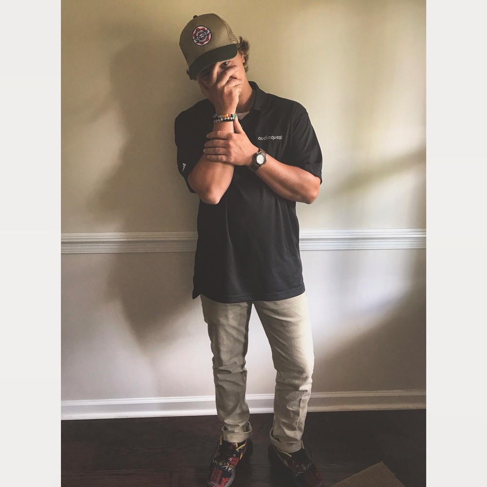 I'm a 5'6-5'7 dude lookin for clothes that fit lol
