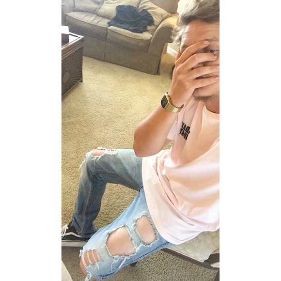 I'm a 5'6-5'7 dude lookin for clothes that fit lol - Picture 2 of 8