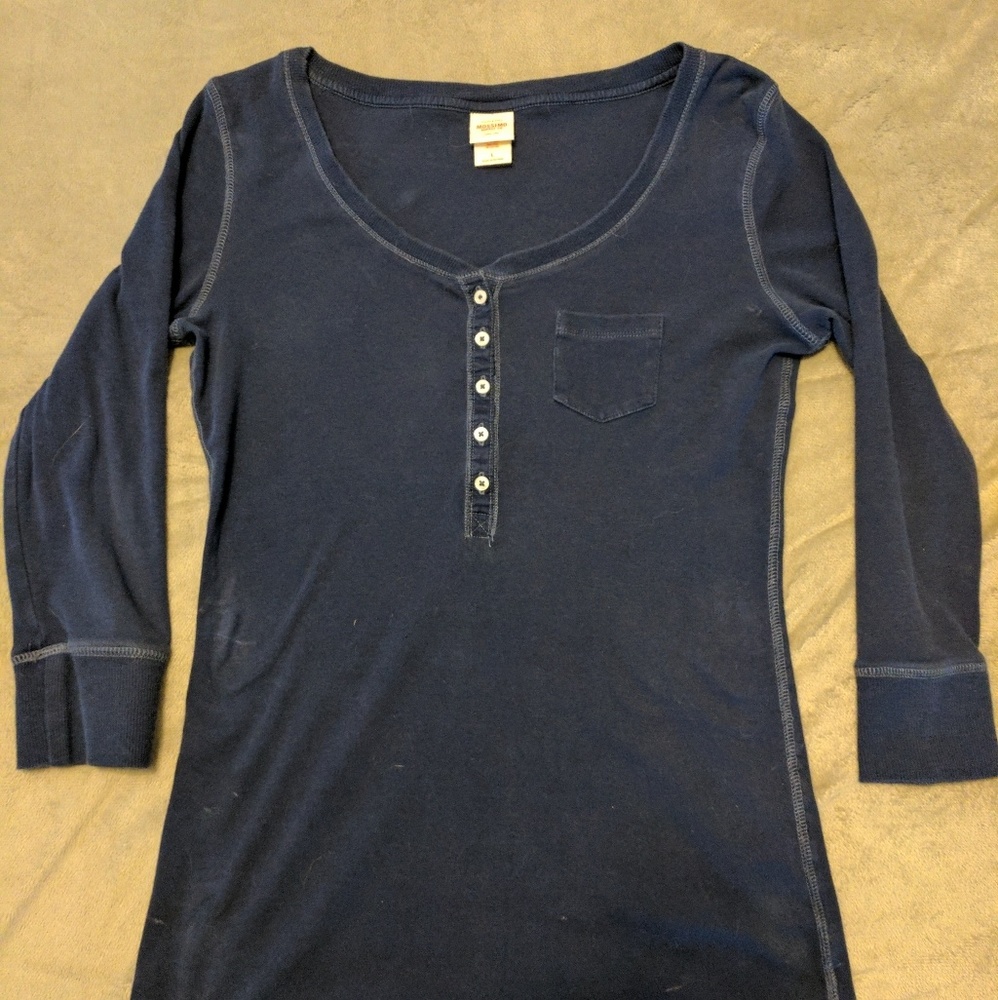 Mossimo shirt