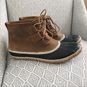 Sorel out N about boots