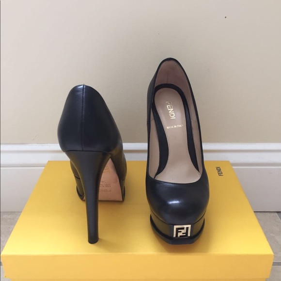 Fendi heels - Picture 3 of 4