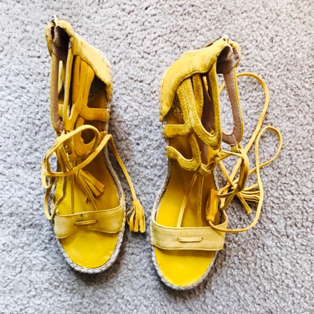 Vince Camuto Tannon – Espadrille Wedge Sandal