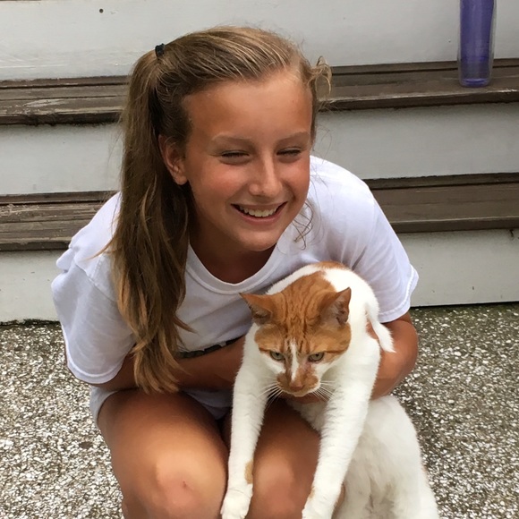 Meet your Posher, Laurel - Picture 1 of 1