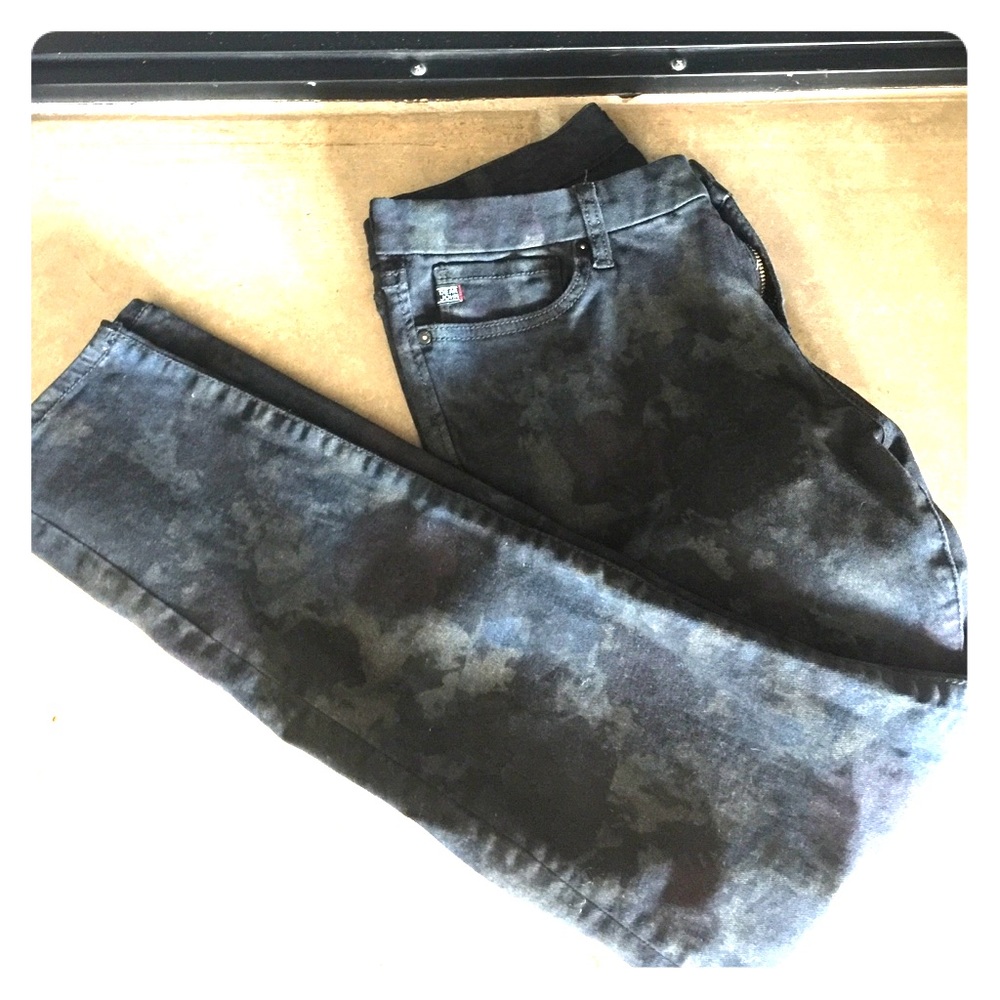 Dear John Jeans - Black with floral pattern.