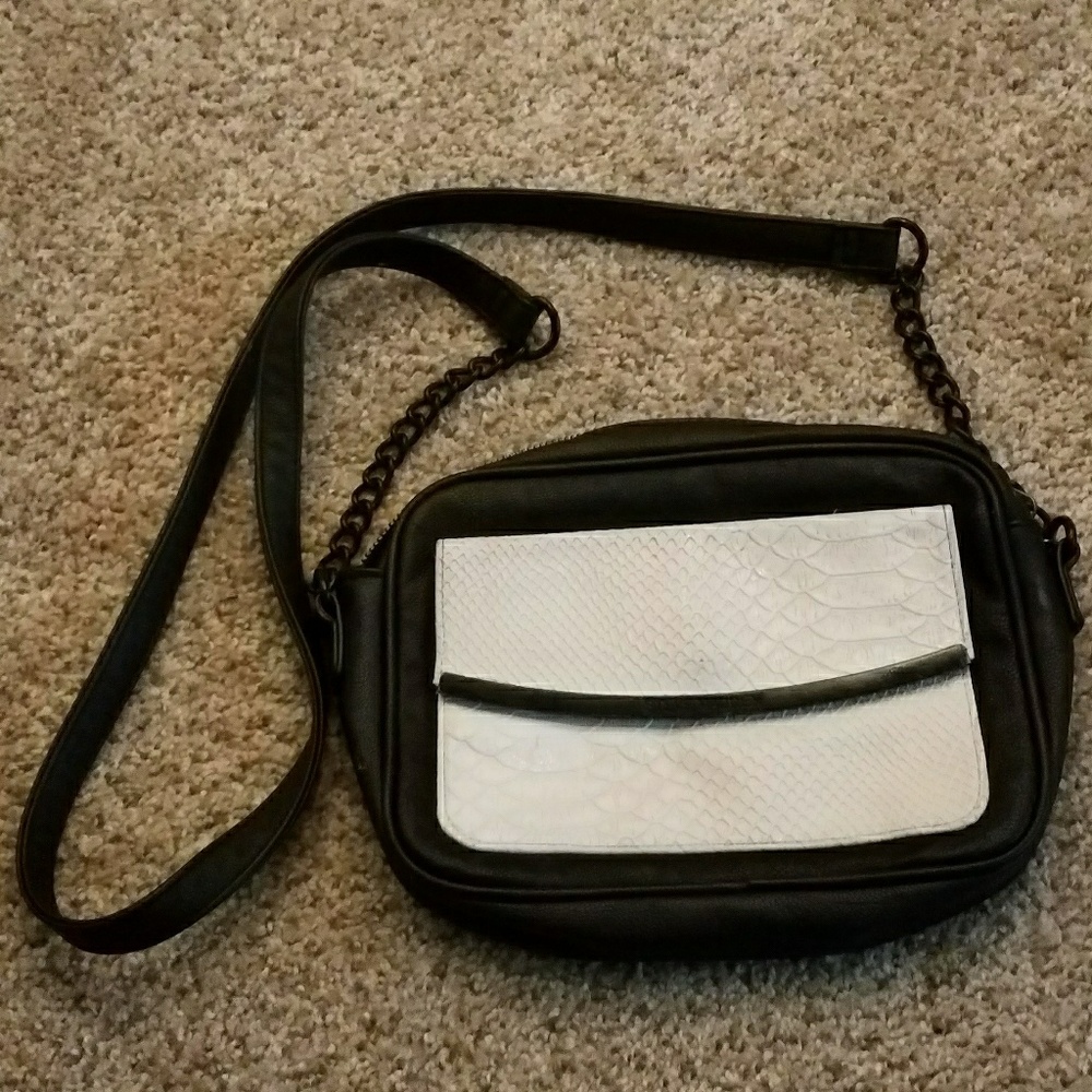 Steve Madden Snakeskin Crossbody - Black and White