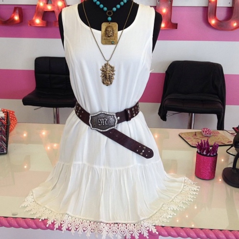 Super cute white dress