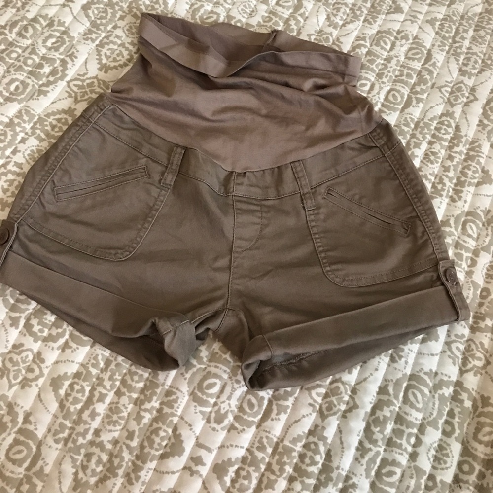 Brown maternity shorts