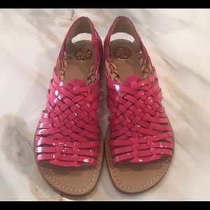 Tory Burch pink patent leather sandal   Size 8