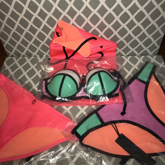 Triangl swimwear - Picture 1 of 5