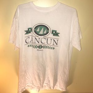 VTG Cancun shirt