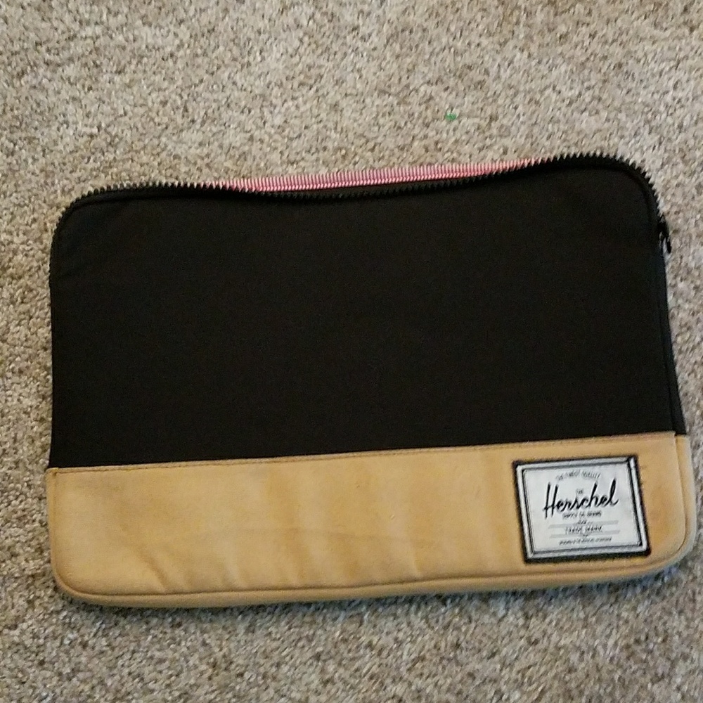 Herschel Latop Case/Sleeve