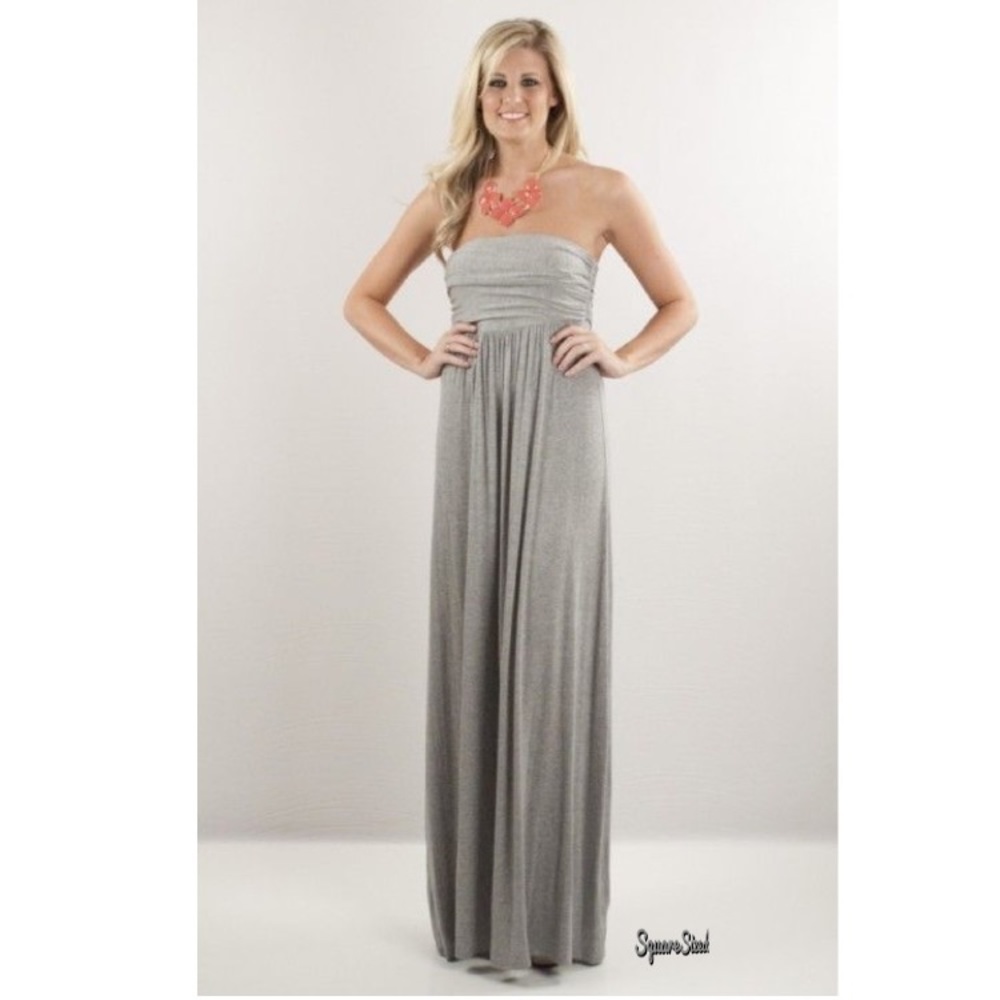 *SOLD* Strapless maxi dress