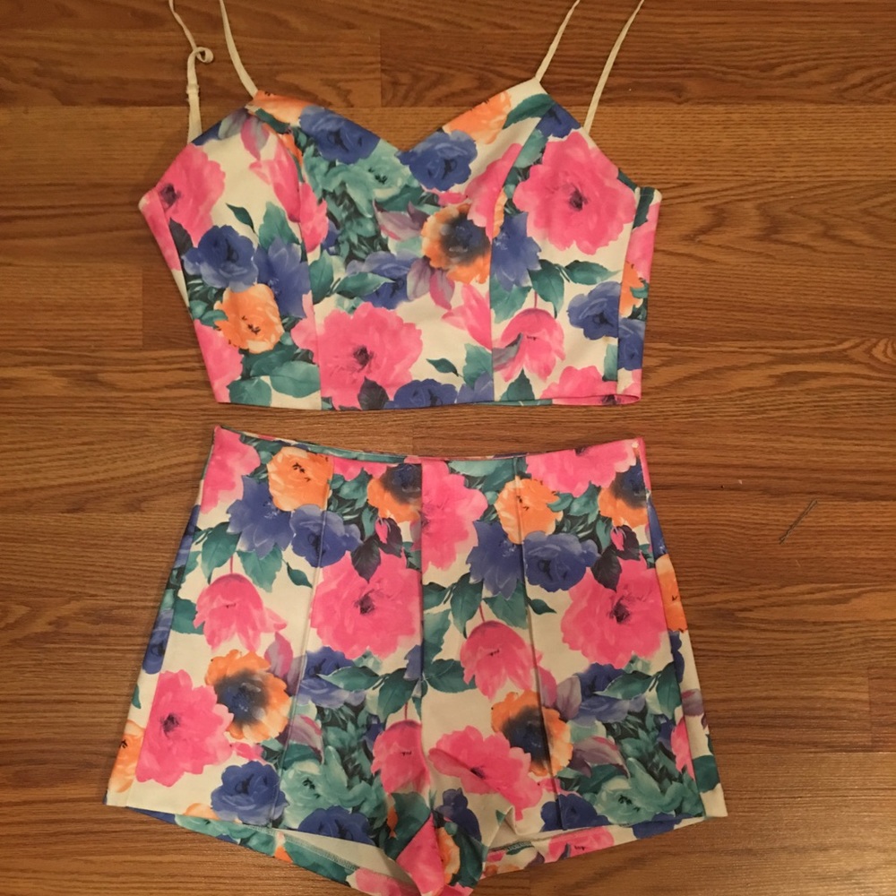 Floral short set