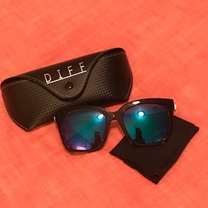 DIFF EYEWEAR NEW Bella Tortoise/Blue Polarized