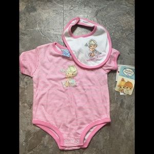 NWT Girl's Onesie and Bib Set