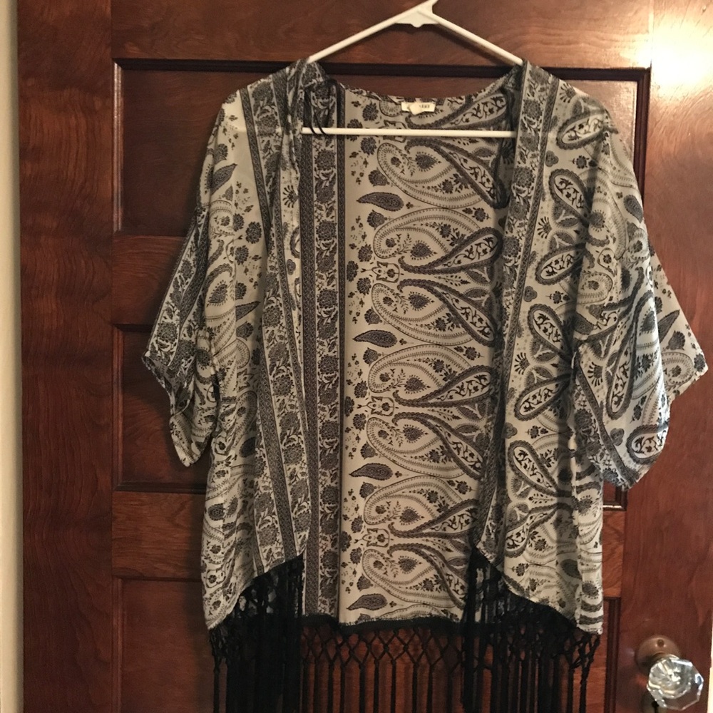 Black and white kimono