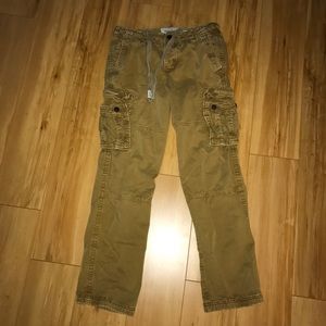 Abercrombie & Fitch: Cargo Pants