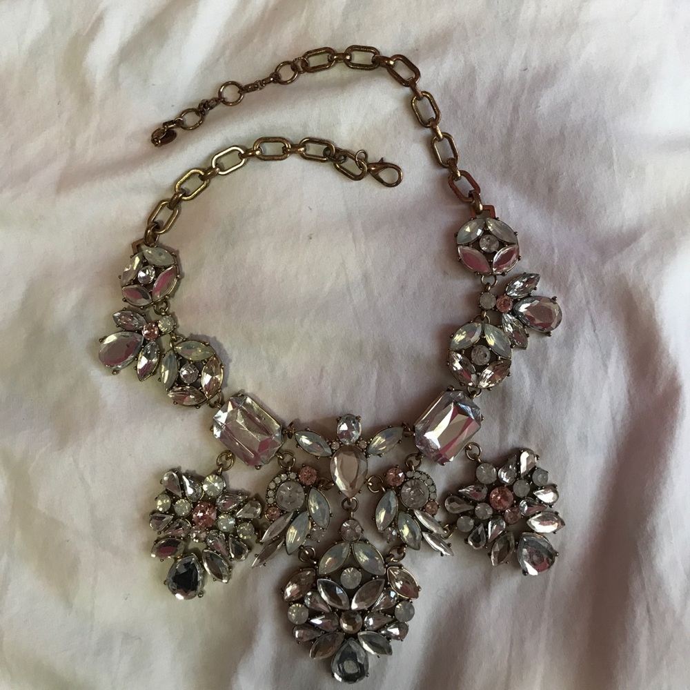 Statement necklace