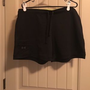 Under Armour short