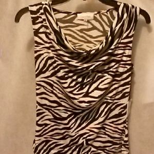NEW WITH TAG CALVIN KLEIN SLEEVLES