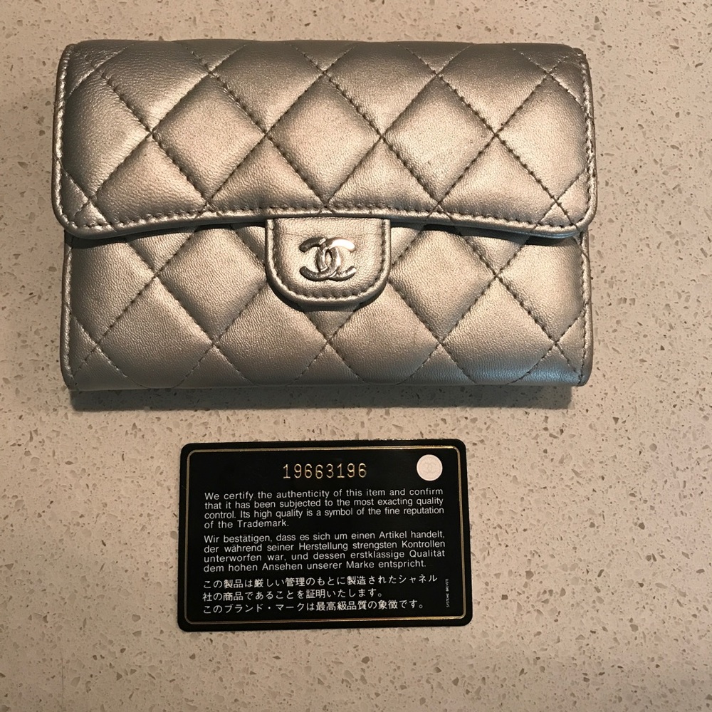 CHANEL Chanel Classic Quilted Flap Wallet