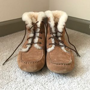UGG BOOTIES! Perfect condition.