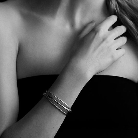 {David Yurman} Crossover Cuff - Picture 6 of 8