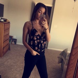 Meet your Posher, Cara