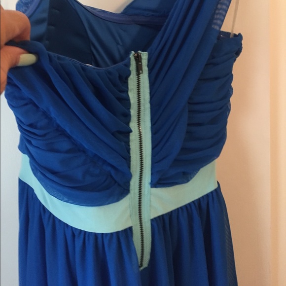 Dress - Picture 3 of 3