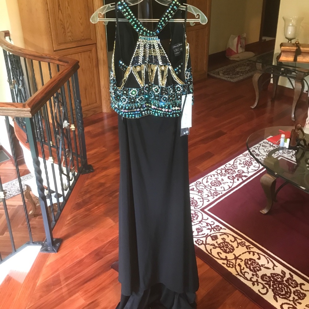 Dave & Johnny Two Piece Prom/Wedding Gown Size 3/4