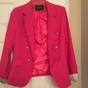 Cute hot pink blazer💞