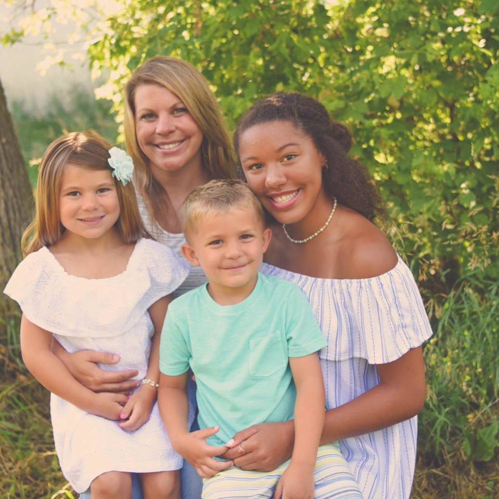 Meet your Posher, Crystal