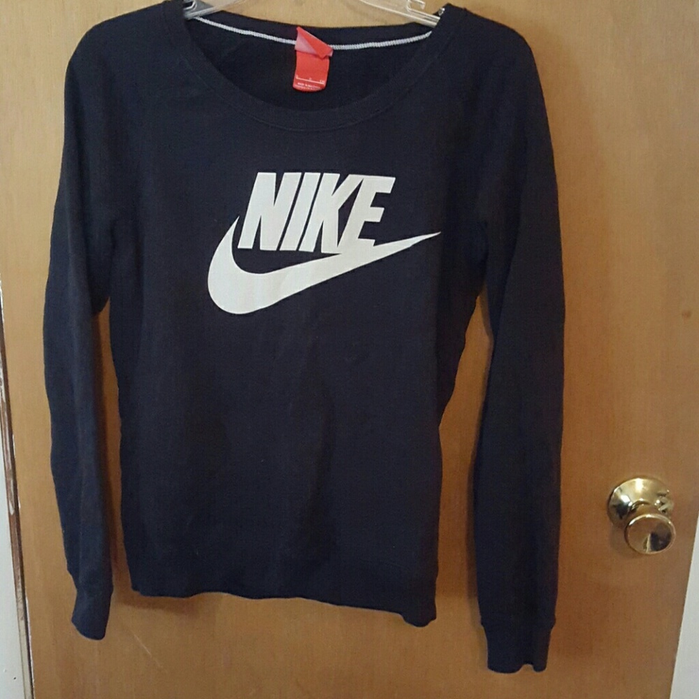 Long sleeved shirt/ sweatshirt, Nike