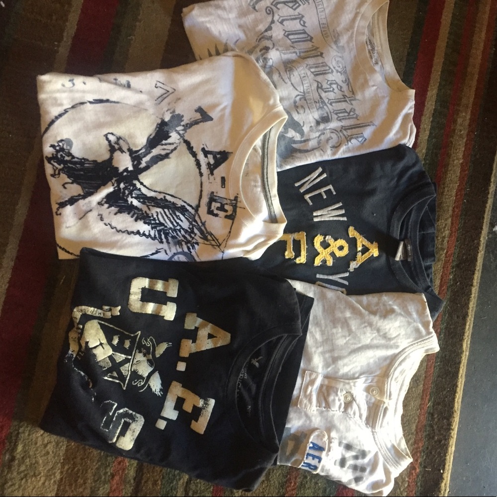 Bundle of five men's tees