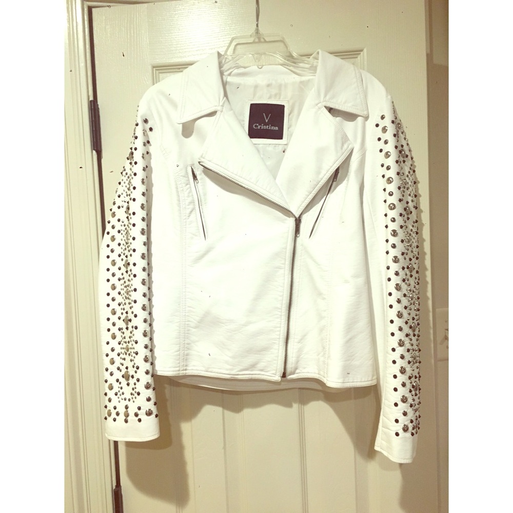 💖SOLD💖Cristina faux leather jacket. Large