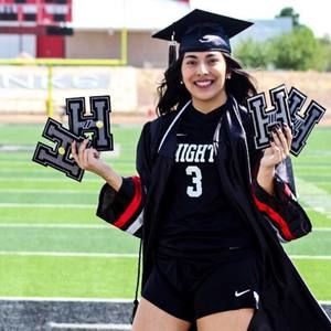 Meet your Posher, Karlaa