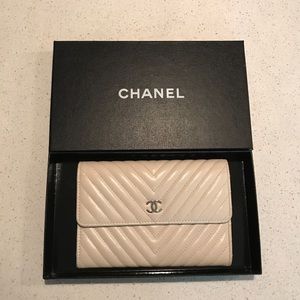 CHANEL Chevron Lambskin Small Wallet